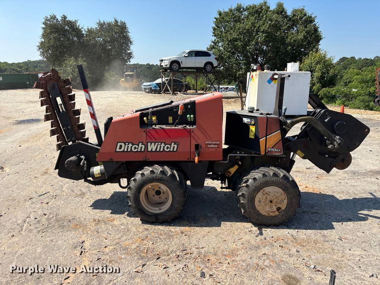 image for item YA3044 2016 Ditch Witch 410SX trencher