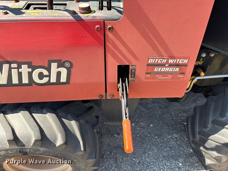 image for item YA3044 2016 Ditch Witch 410SX trencher