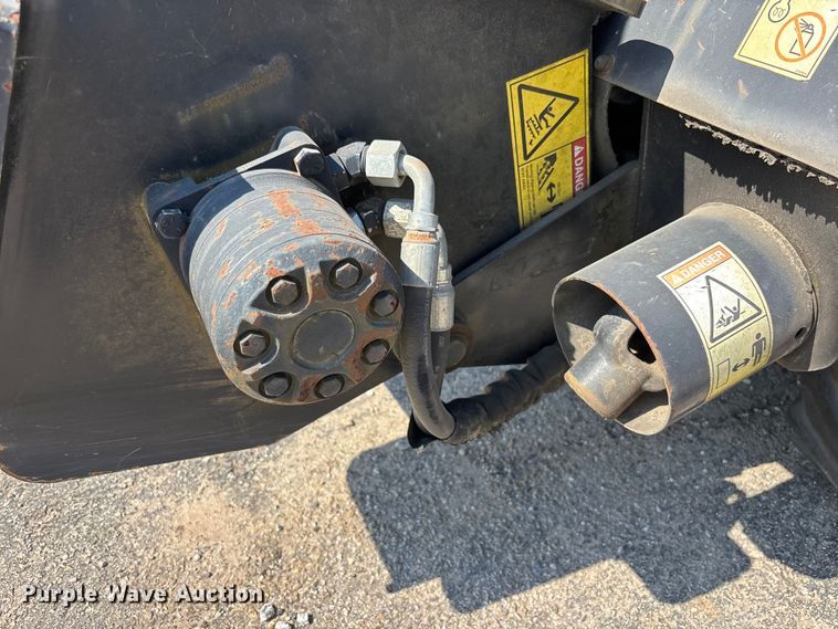image for item YA3044 2016 Ditch Witch 410SX trencher