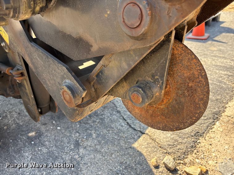 image for item YA3044 2016 Ditch Witch 410SX trencher