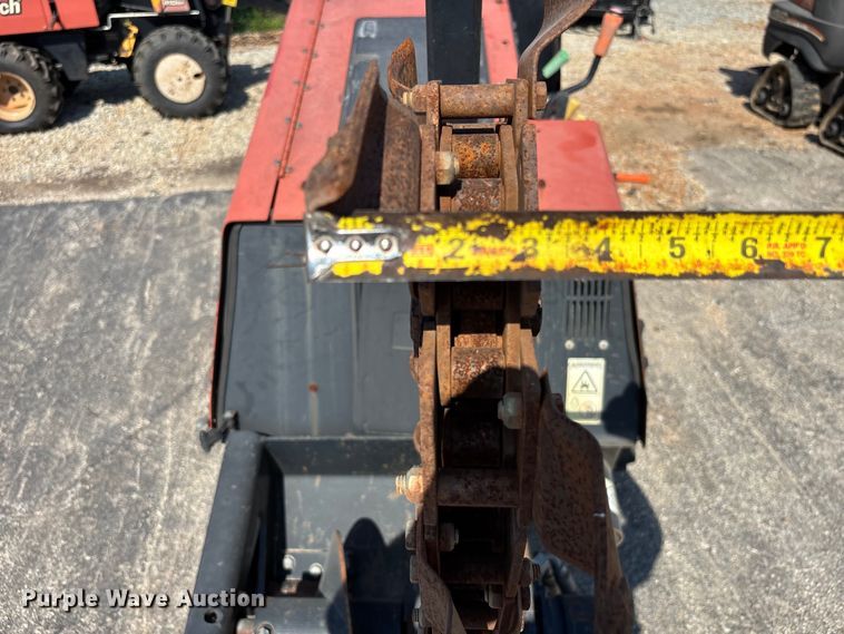 image for item YA3044 2016 Ditch Witch 410SX trencher