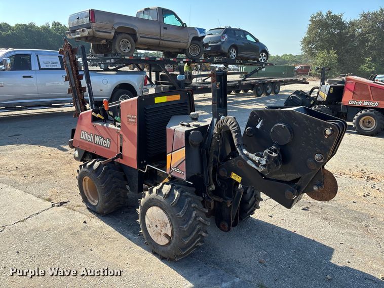 image for item YA3045 2015 Ditch Witch 410SX trencher