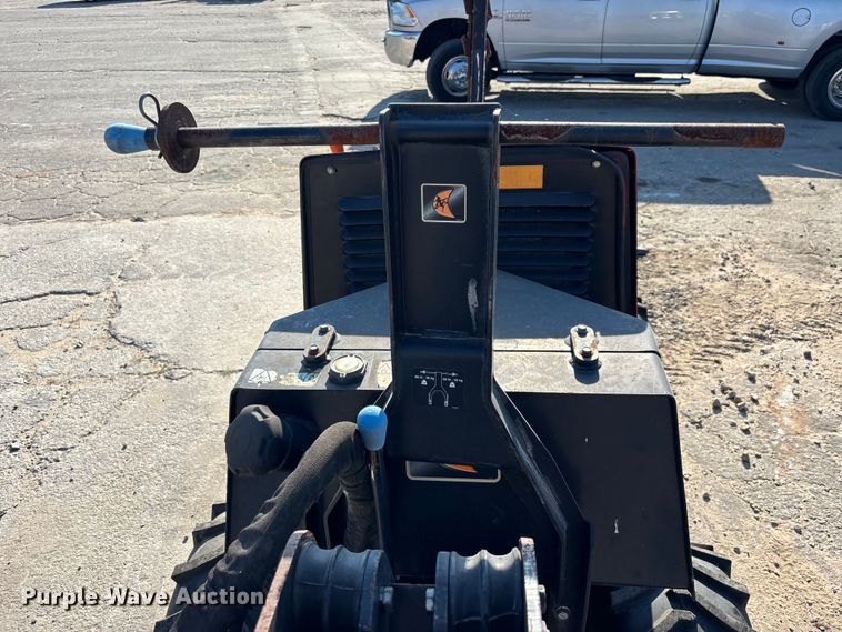 image for item YA3045 2015 Ditch Witch 410SX trencher