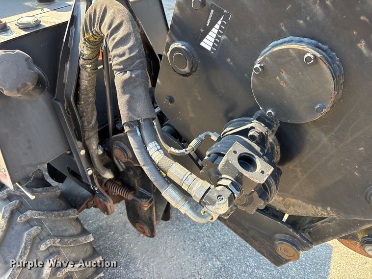 image for item YA3045 2015 Ditch Witch 410SX trencher