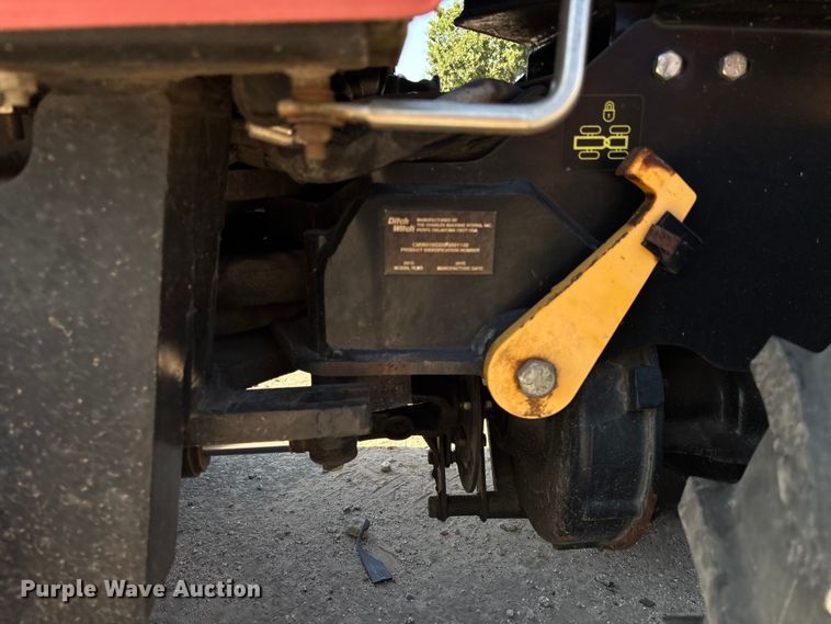 image for item YA3045 2015 Ditch Witch 410SX trencher
