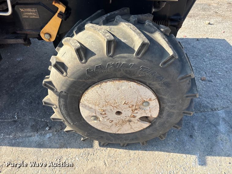 image for item YA3045 2015 Ditch Witch 410SX trencher
