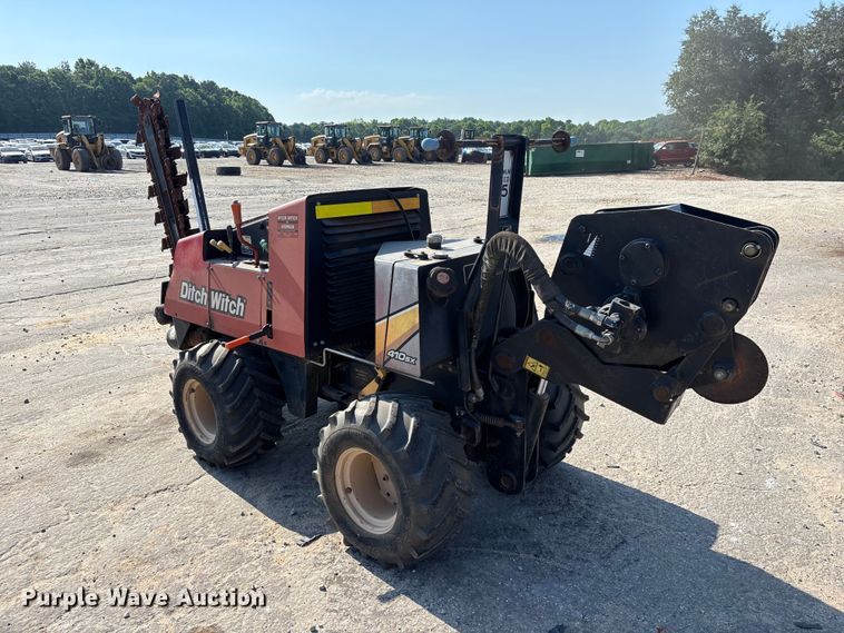 image for item YA3046 2015 Ditch Witch 410SX trencher