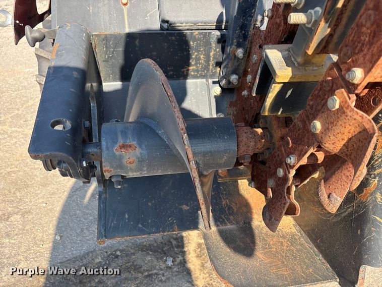image for item YA3046 2015 Ditch Witch 410SX trencher