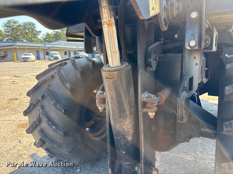 image for item YA3046 2015 Ditch Witch 410SX trencher