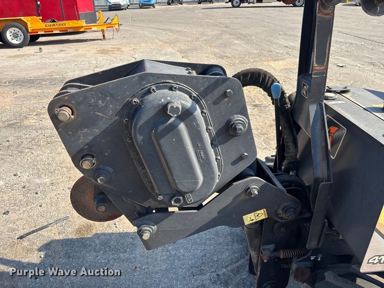 image for item YA3046 2015 Ditch Witch 410SX trencher