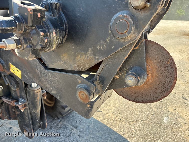 image for item YA3046 2015 Ditch Witch 410SX trencher