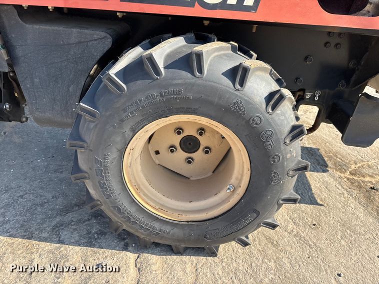 image for item YA3046 2015 Ditch Witch 410SX trencher