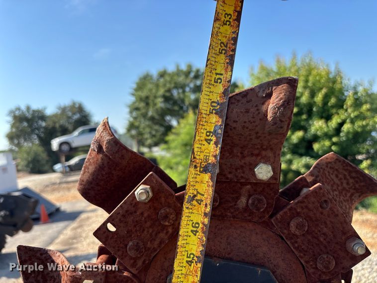 image for item YA3046 2015 Ditch Witch 410SX trencher