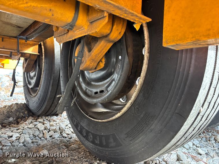 image for item YA3048 2020 Lucon 5T142BW-HDP equipment trailer