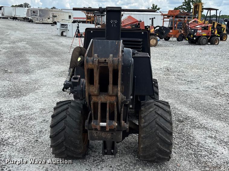 image for item YA3075 2017 Ditch Witch 410SX trencher