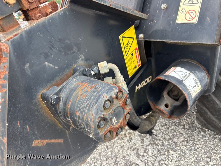 image for item YA3075 2017 Ditch Witch 410SX trencher