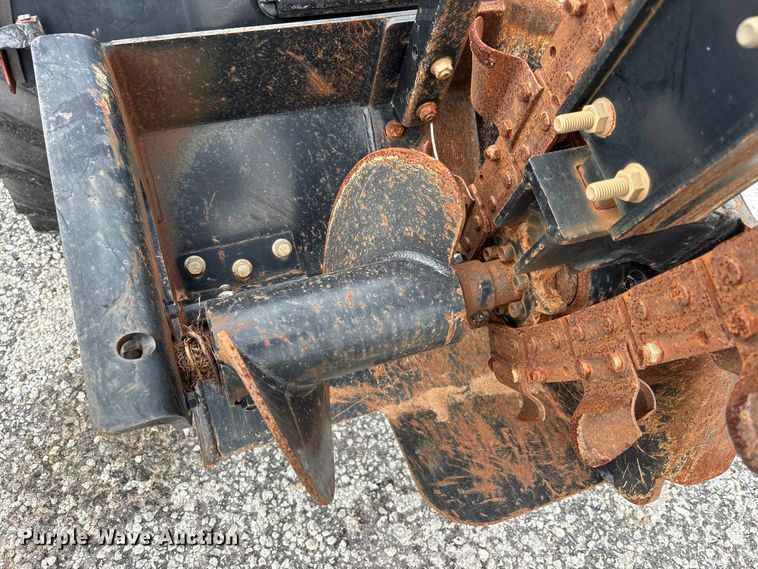 image for item YA3075 2017 Ditch Witch 410SX trencher