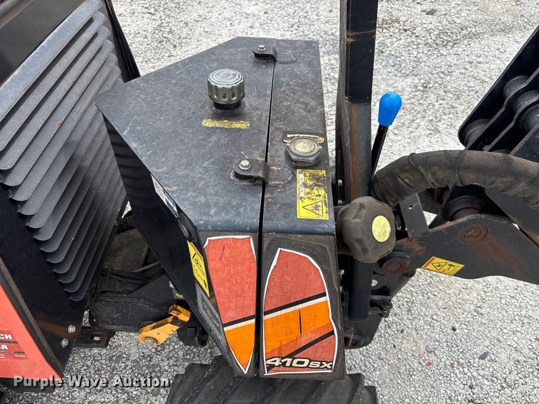 image for item YA3075 2017 Ditch Witch 410SX trencher