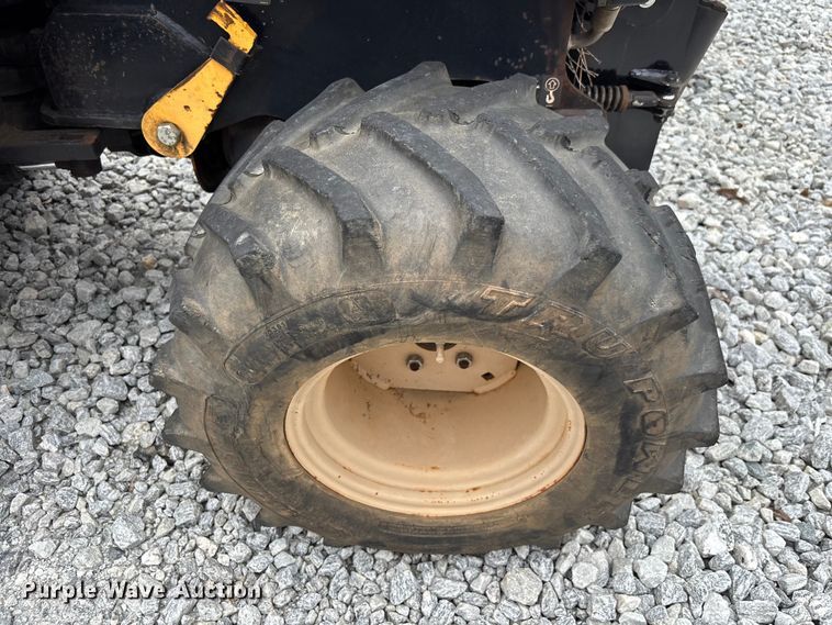 image for item YA3075 2017 Ditch Witch 410SX trencher