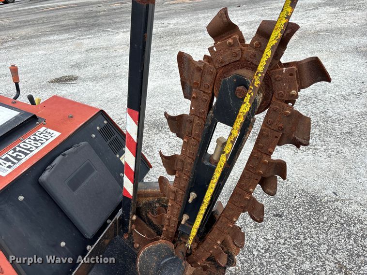 image for item YA3075 2017 Ditch Witch 410SX trencher