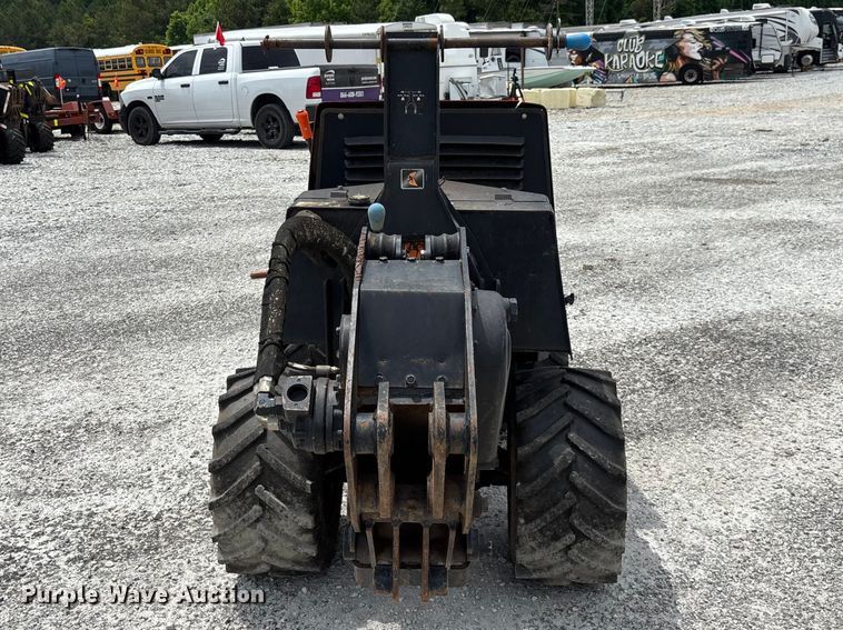 image for item YA3076 2016 Ditch Witch 410SX trencher