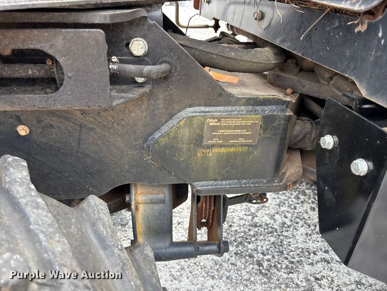 image for item YA3076 2016 Ditch Witch 410SX trencher