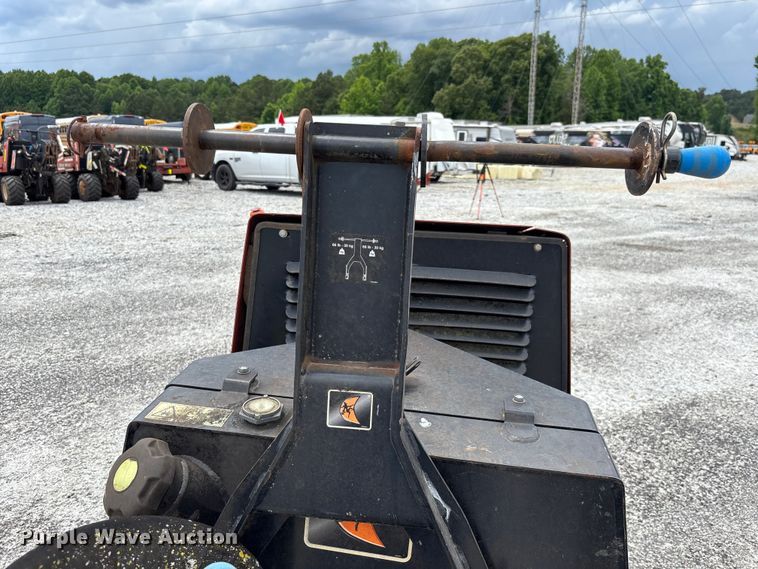 image for item YA3076 2016 Ditch Witch 410SX trencher