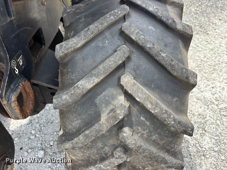 image for item YA3076 2016 Ditch Witch 410SX trencher
