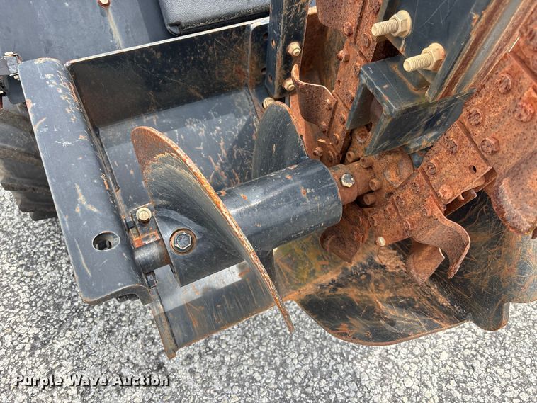 image for item YA3077 2016 Ditch Witch 410SX trencher