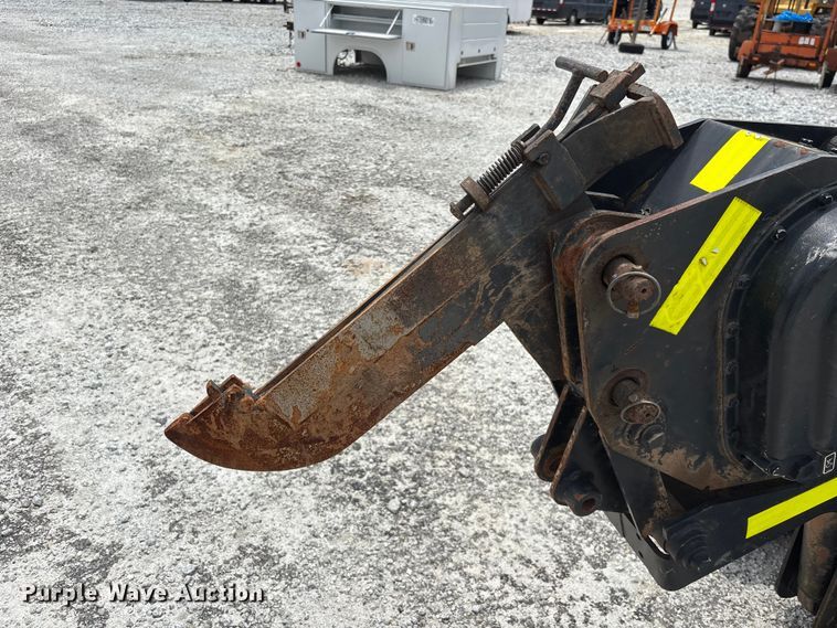 image for item YA3077 2016 Ditch Witch 410SX trencher