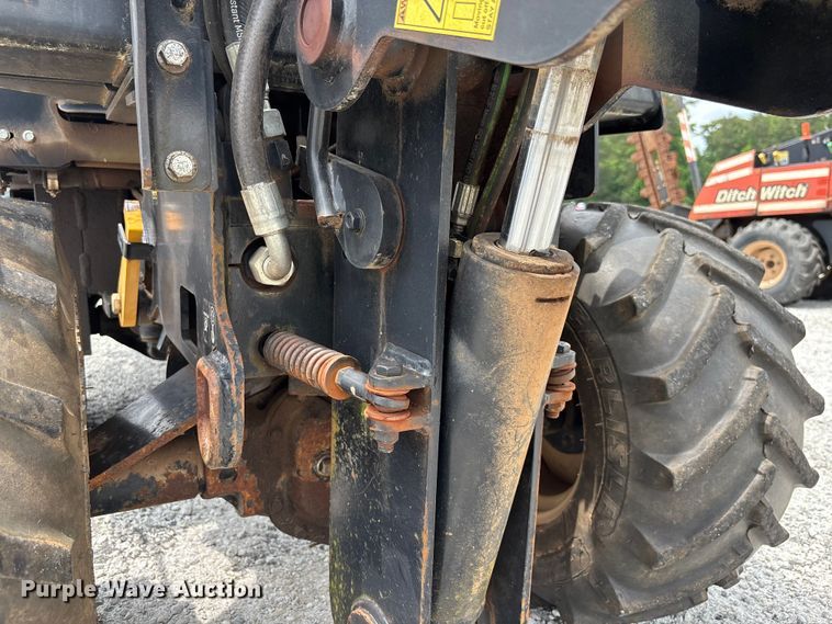 image for item YA3077 2016 Ditch Witch 410SX trencher