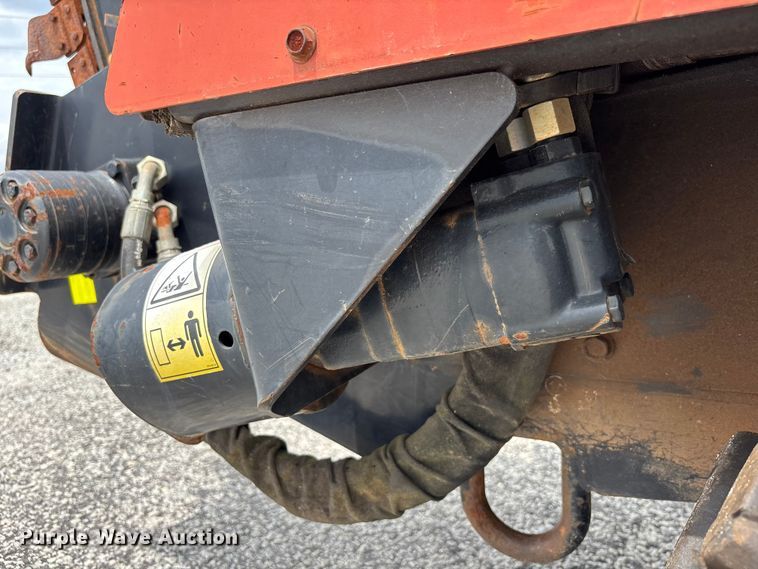 image for item YA3077 2016 Ditch Witch 410SX trencher