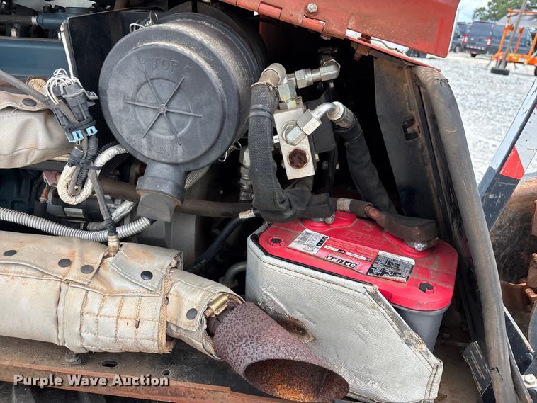 image for item YA3077 2016 Ditch Witch 410SX trencher