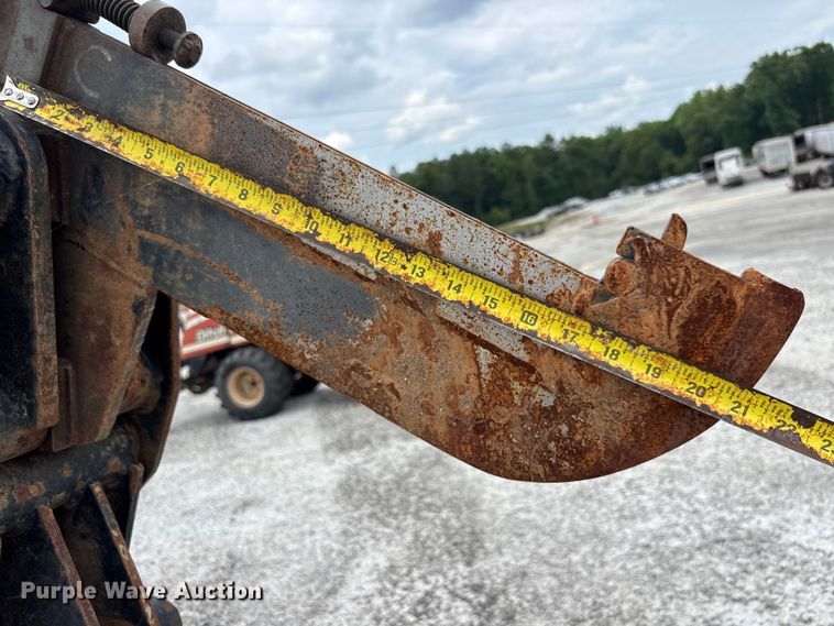 image for item YA3077 2016 Ditch Witch 410SX trencher