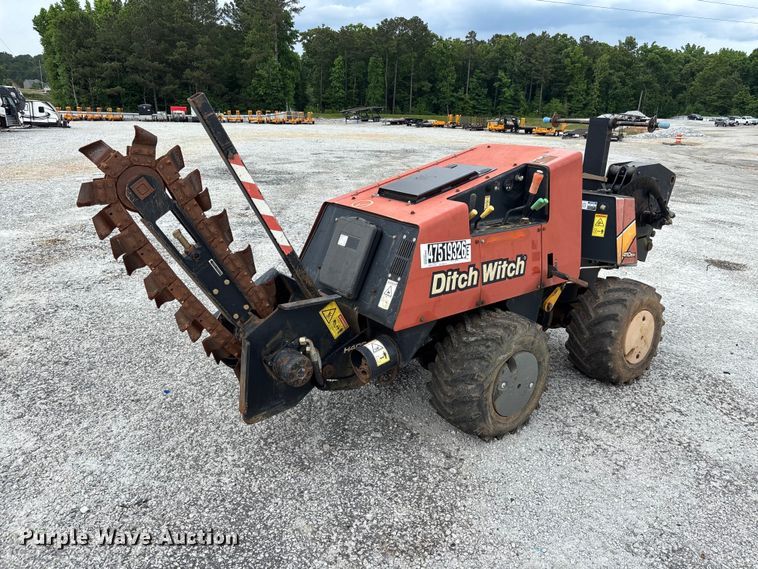 image for item YA3078 2016 Ditch Witch 410SX trencher