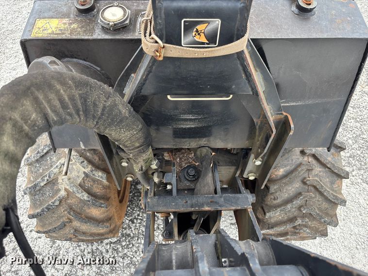 image for item YA3078 2016 Ditch Witch 410SX trencher