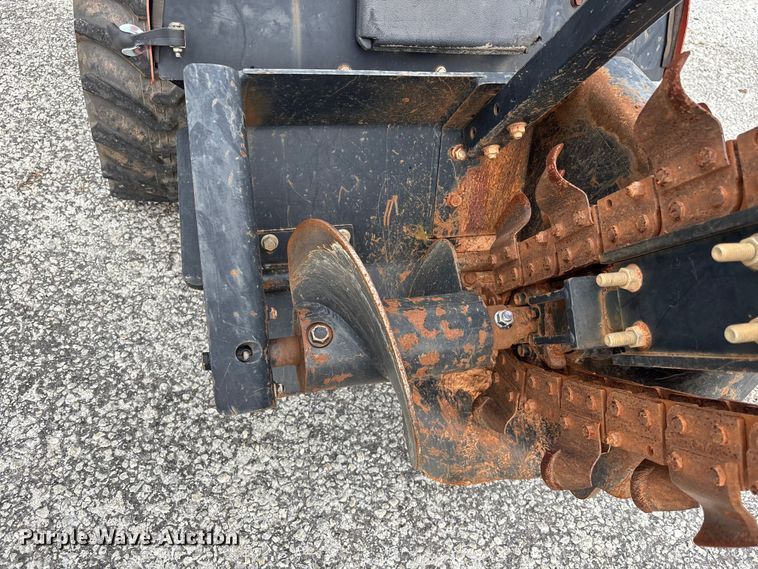 image for item YA3078 2016 Ditch Witch 410SX trencher