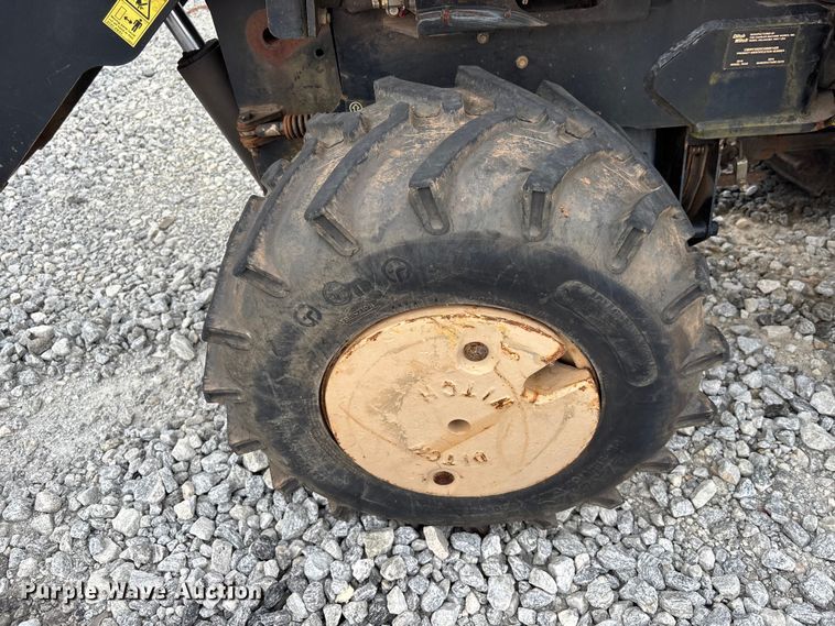 image for item YA3078 2016 Ditch Witch 410SX trencher