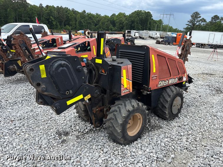 image for item YA3079 2016 Ditch Witch 410SX trencher