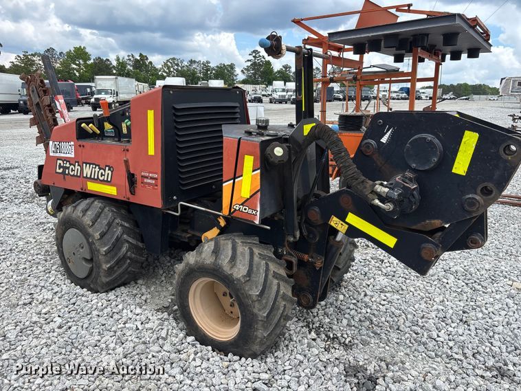 image for item YA3079 2016 Ditch Witch 410SX trencher