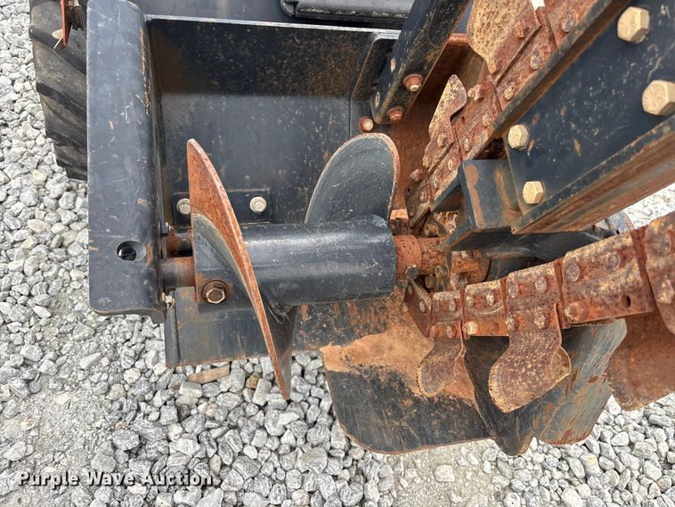 image for item YA3079 2016 Ditch Witch 410SX trencher