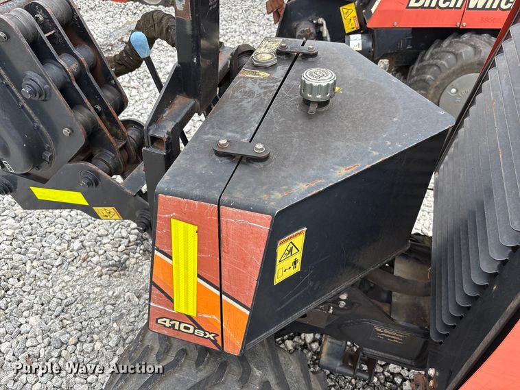 image for item YA3079 2016 Ditch Witch 410SX trencher