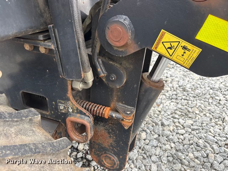 image for item YA3079 2016 Ditch Witch 410SX trencher