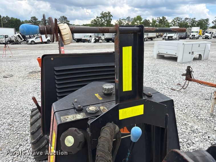 image for item YA3079 2016 Ditch Witch 410SX trencher