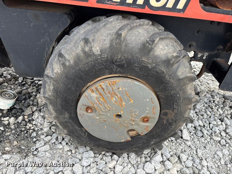 image for item YA3079 2016 Ditch Witch 410SX trencher