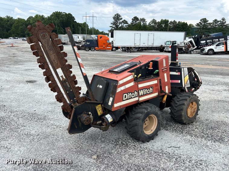 image for item YA3080 2015 Ditch Witch 410SX trencher