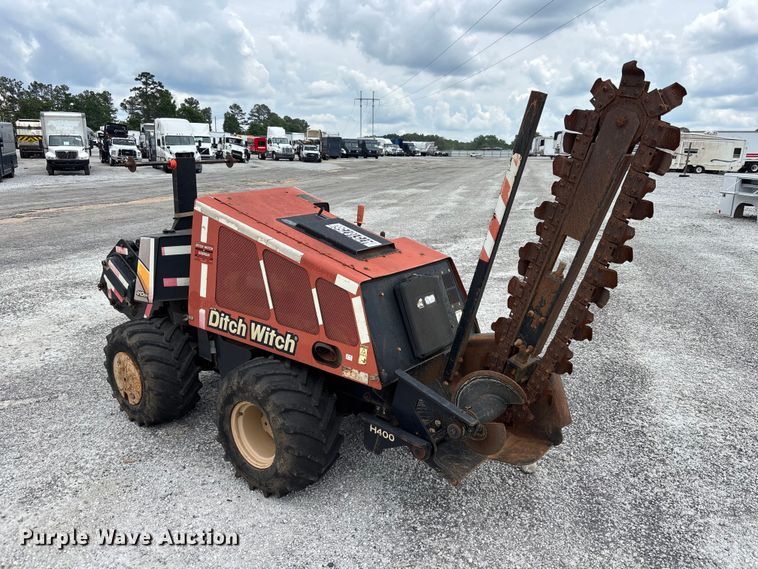 image for item YA3080 2015 Ditch Witch 410SX trencher