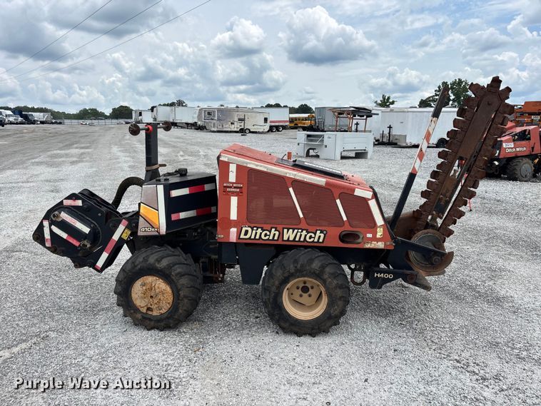 image for item YA3080 2015 Ditch Witch 410SX trencher