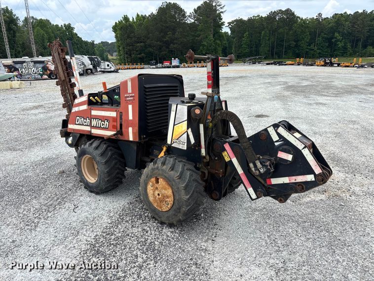 image for item YA3080 2015 Ditch Witch 410SX trencher