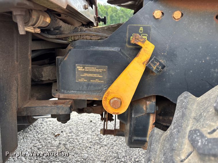 image for item YA3080 2015 Ditch Witch 410SX trencher